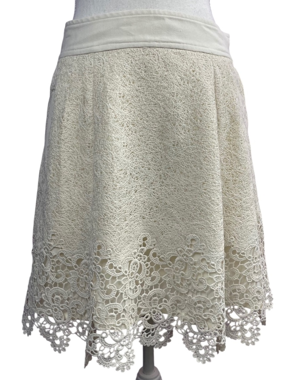 Banana Republic Lace Skirt 6 Pockets A-Line Cream Ivory White Knee Length